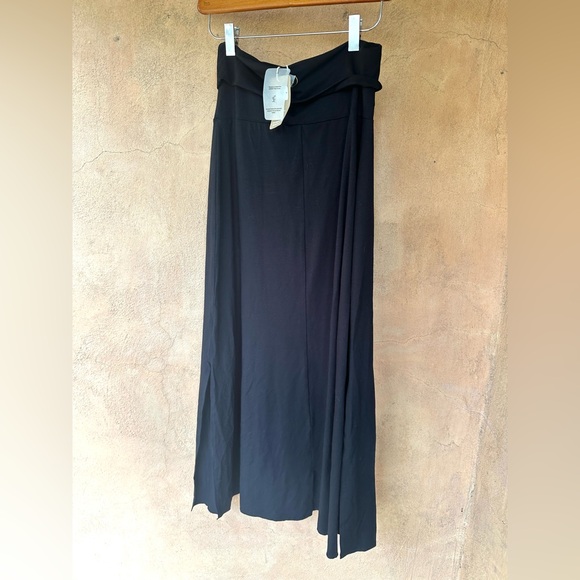 SOLD - Indigo Luna Agni Skirt Black S/M NWT - Picture 4 of 7